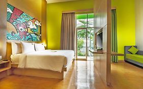 Maxonehotels At Resort Makassar